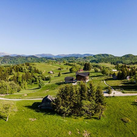 The Barn Villa Sirnea Kültér fotó