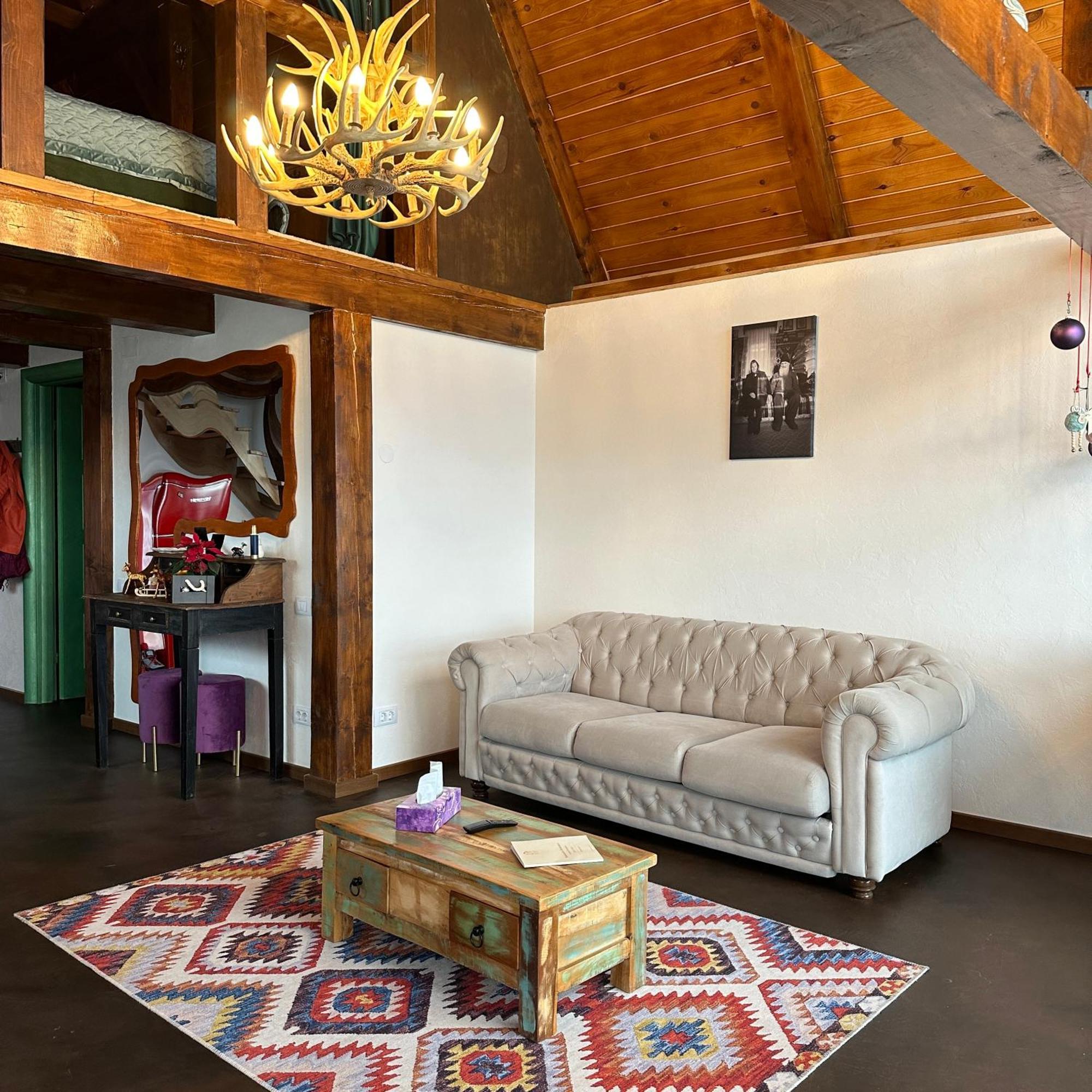 The Barn Villa Sirnea Kültér fotó