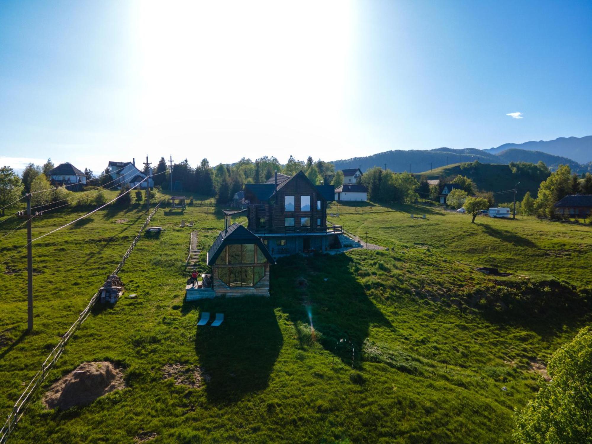 The Barn Villa Sirnea Kültér fotó